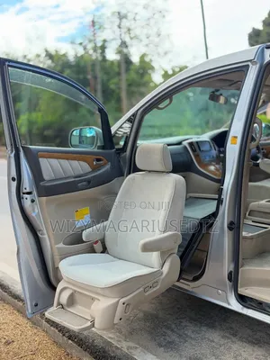 Toyota Alphard 2006 Silver