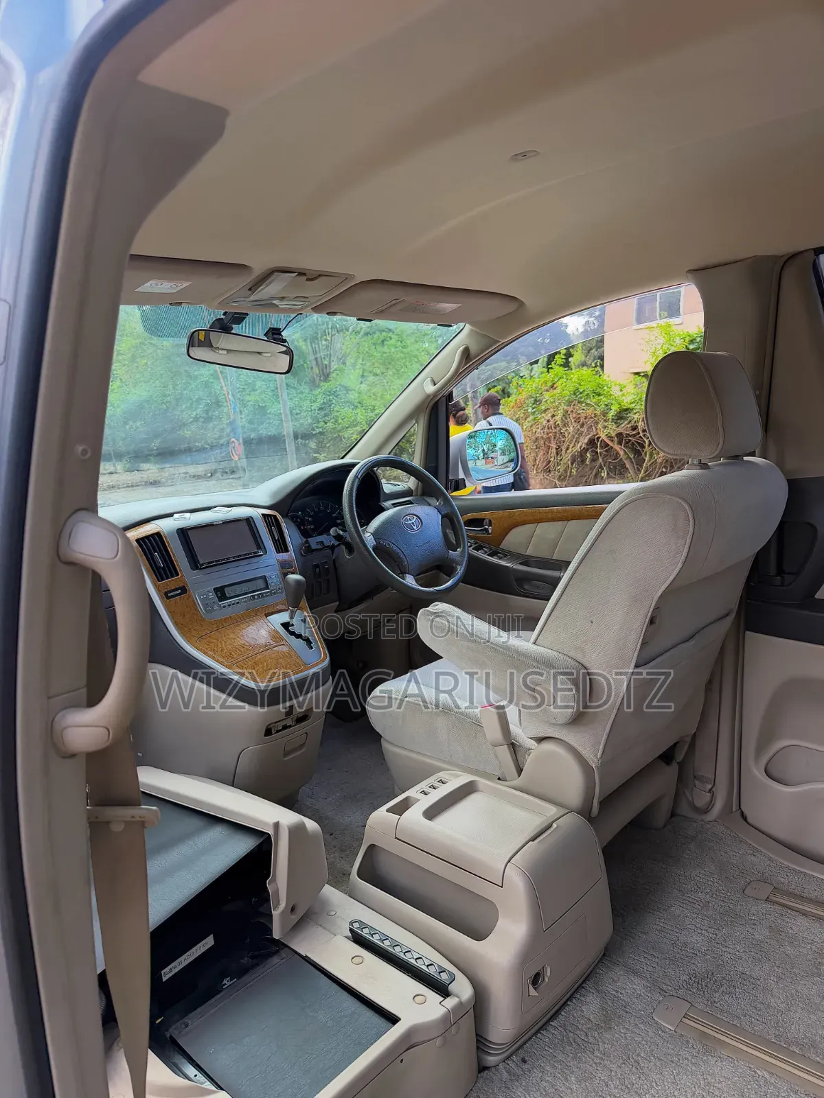 Toyota Alphard 2006 Silver