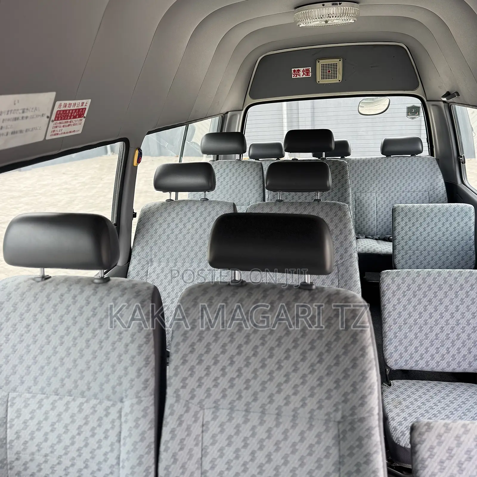Toyota HiAce 1999 White