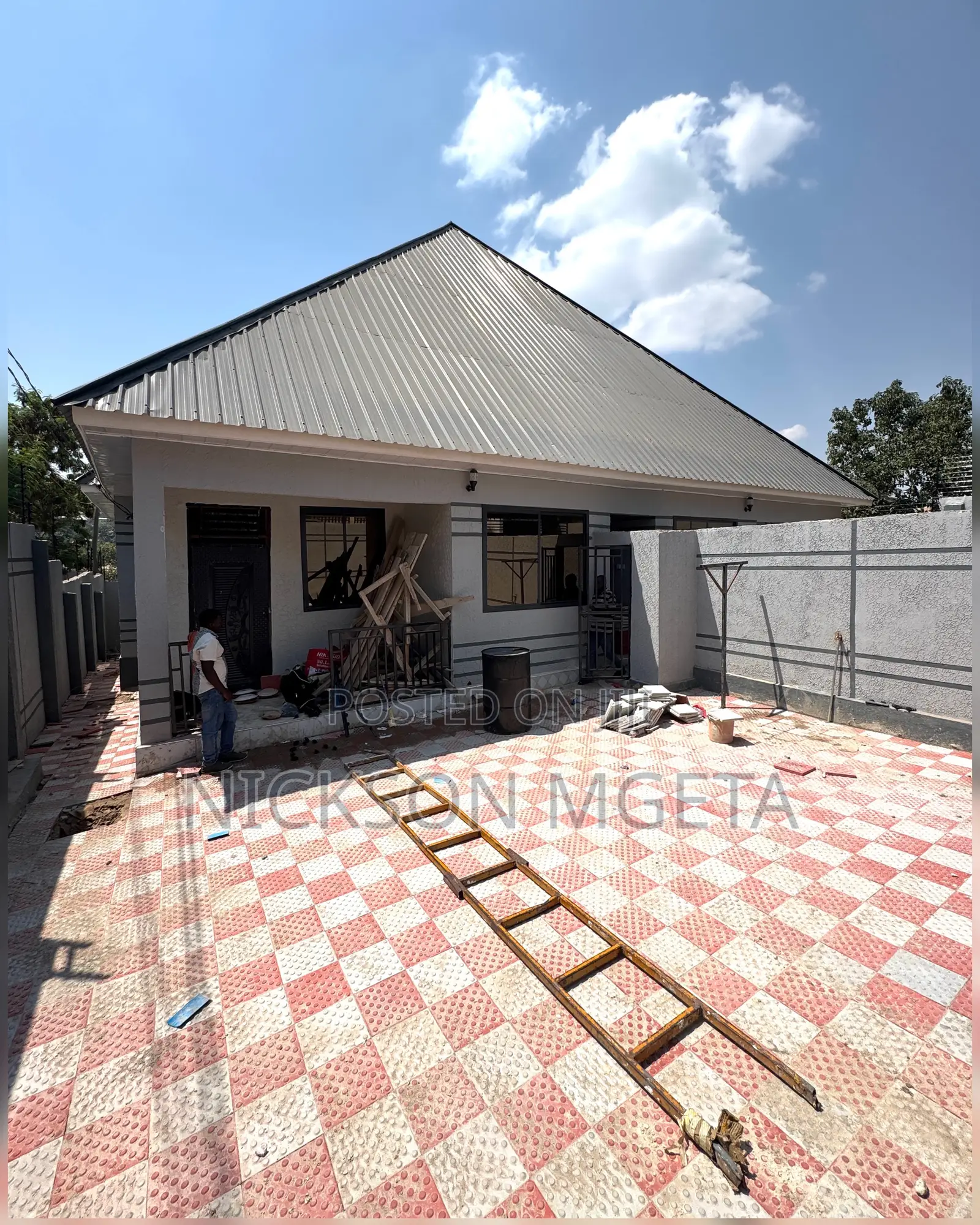 3bdrm House in Dalali Nick Mwanza for rent