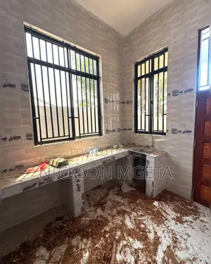 3bdrm House in Dalali Nick Mwanza for rent