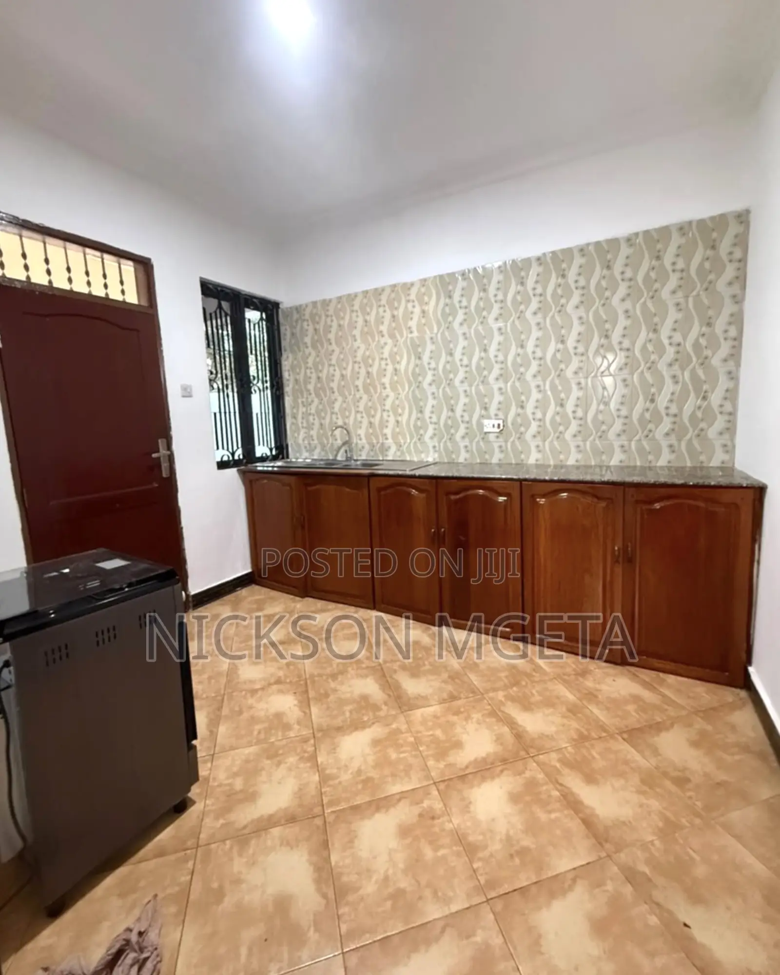 3bdrm Apartment in Dalali Nick Mwanza for rent