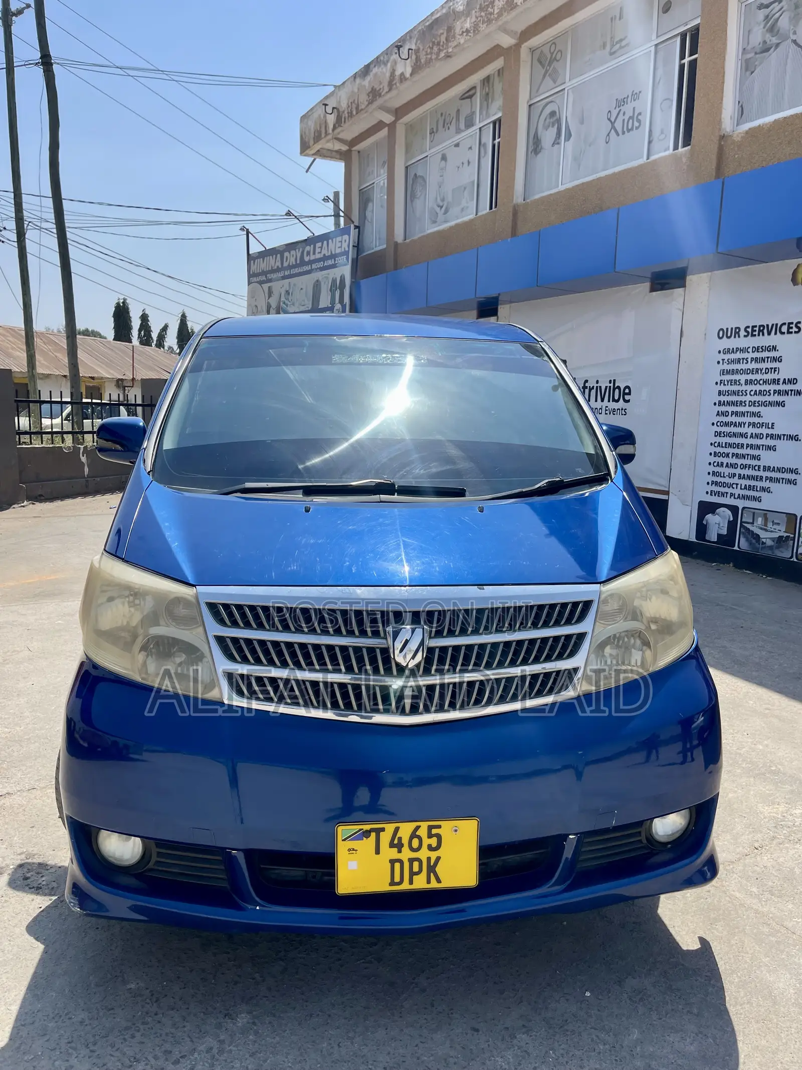 Toyota Alphard 2.4 Petrol AWD 2005 Blue