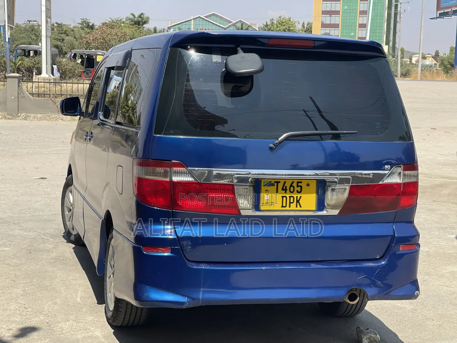 Toyota Alphard 2.4 Petrol AWD 2005 Blue