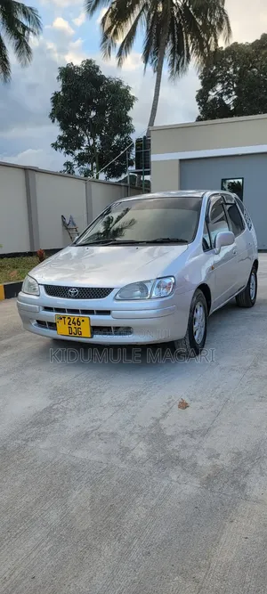 Toyota Corolla Spacio 2001 Silver