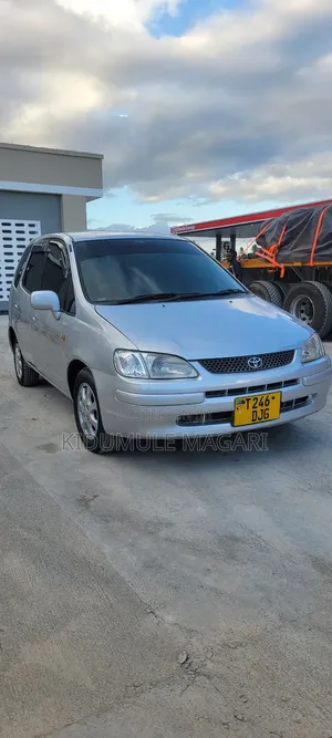 Toyota Corolla Spacio 2001 Silver