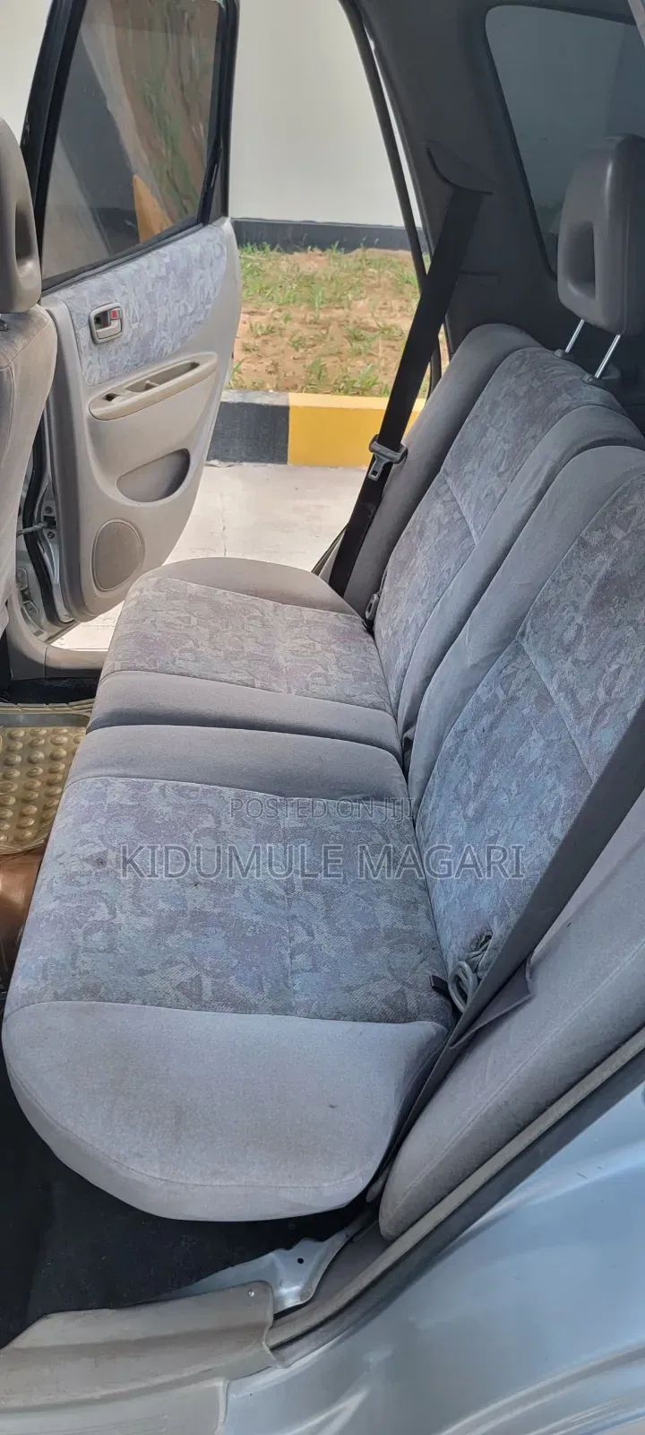 Toyota Corolla Spacio 2001 Silver