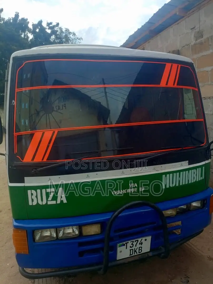 Nissan Civilian 2003 Green