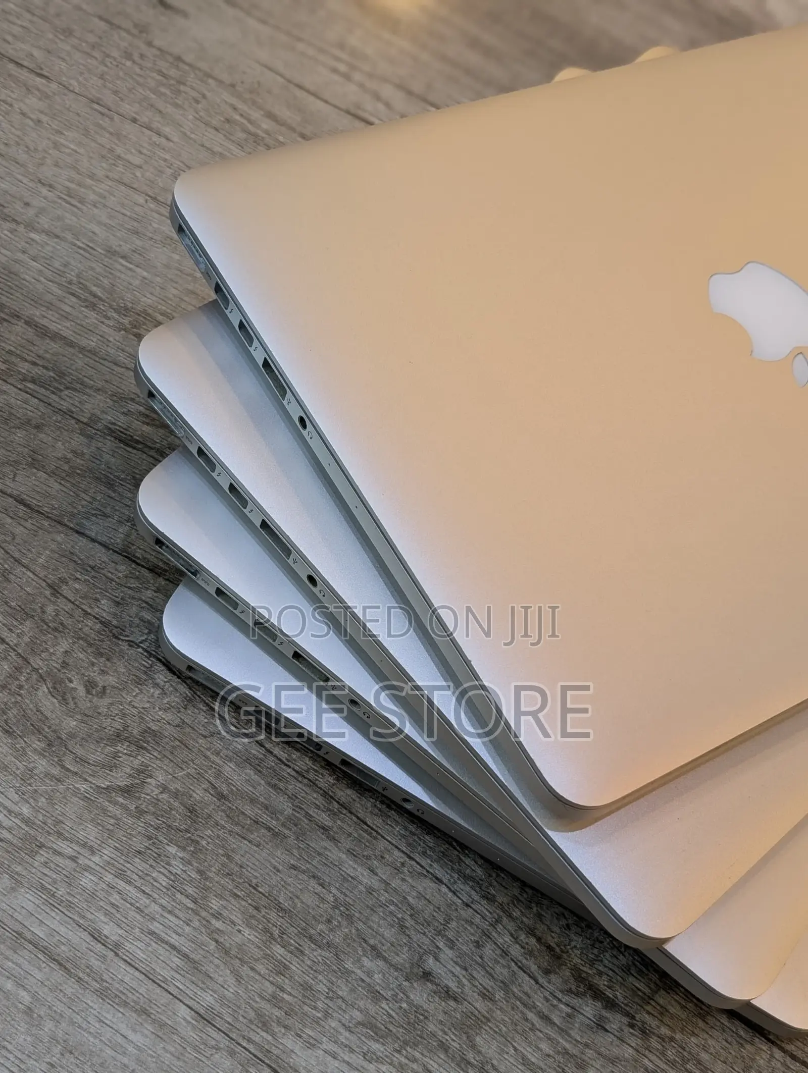 Laptop Apple MacBook Pro 2015 16GB Intel Core i5 SSD 512GB