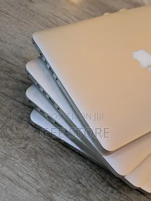 Laptop Apple MacBook Pro 2015 16GB Intel Core i5 SSD 512GB