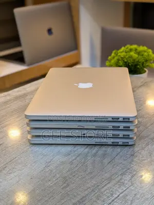 Laptop Apple MacBook Pro 2015 16GB Intel Core i5 SSD 512GB