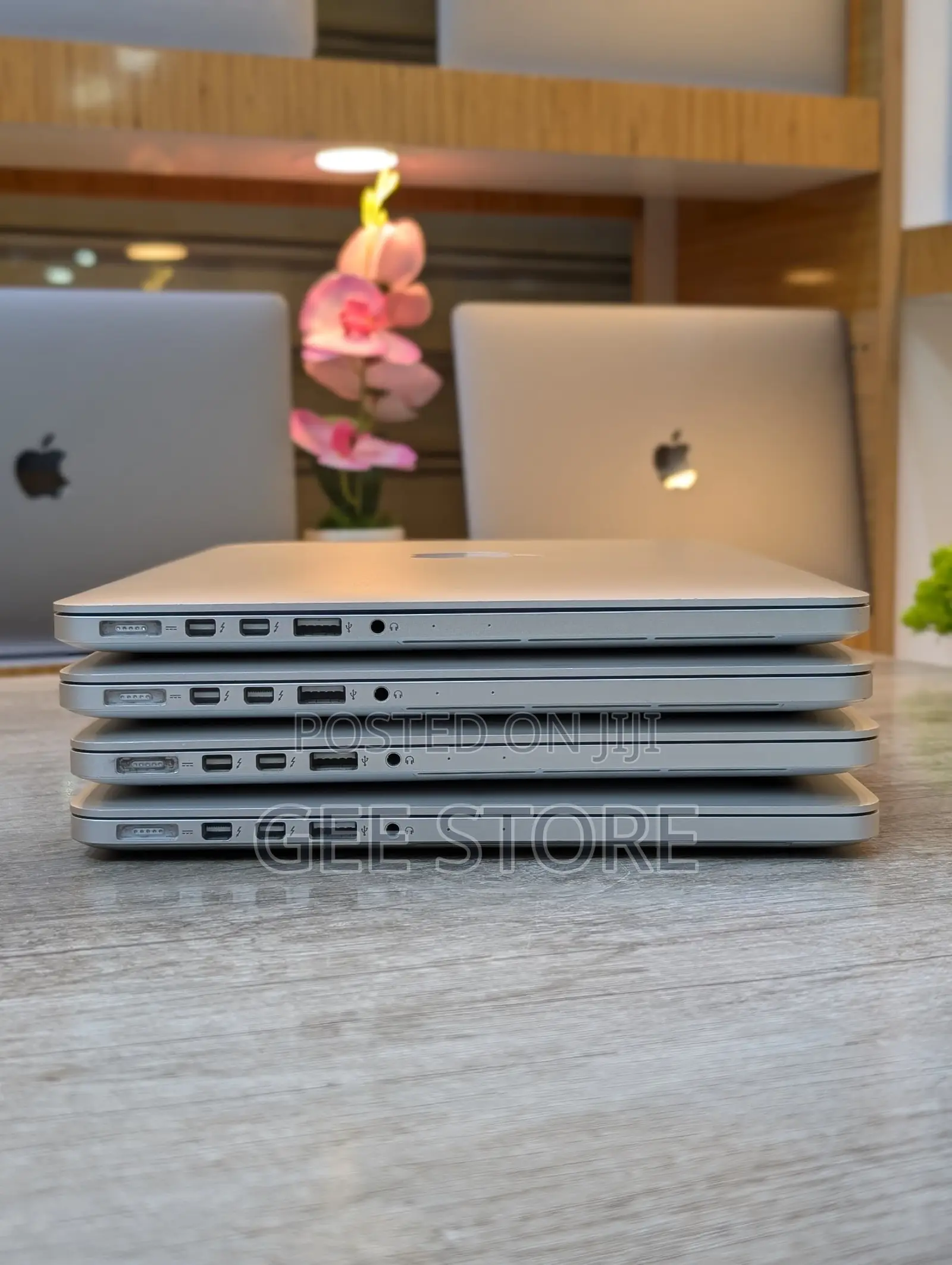 Laptop Apple MacBook Pro 2015 16GB Intel Core i5 SSD 512GB