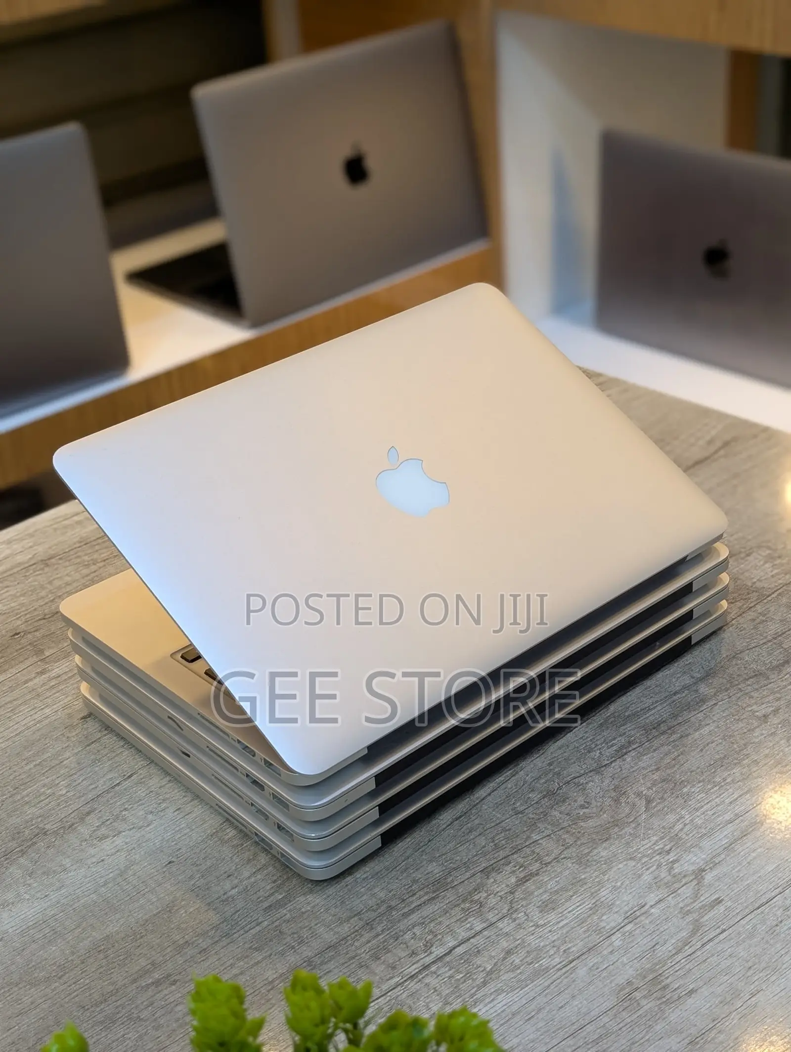 Laptop Apple MacBook Pro 2015 16GB Intel Core i5 SSD 512GB