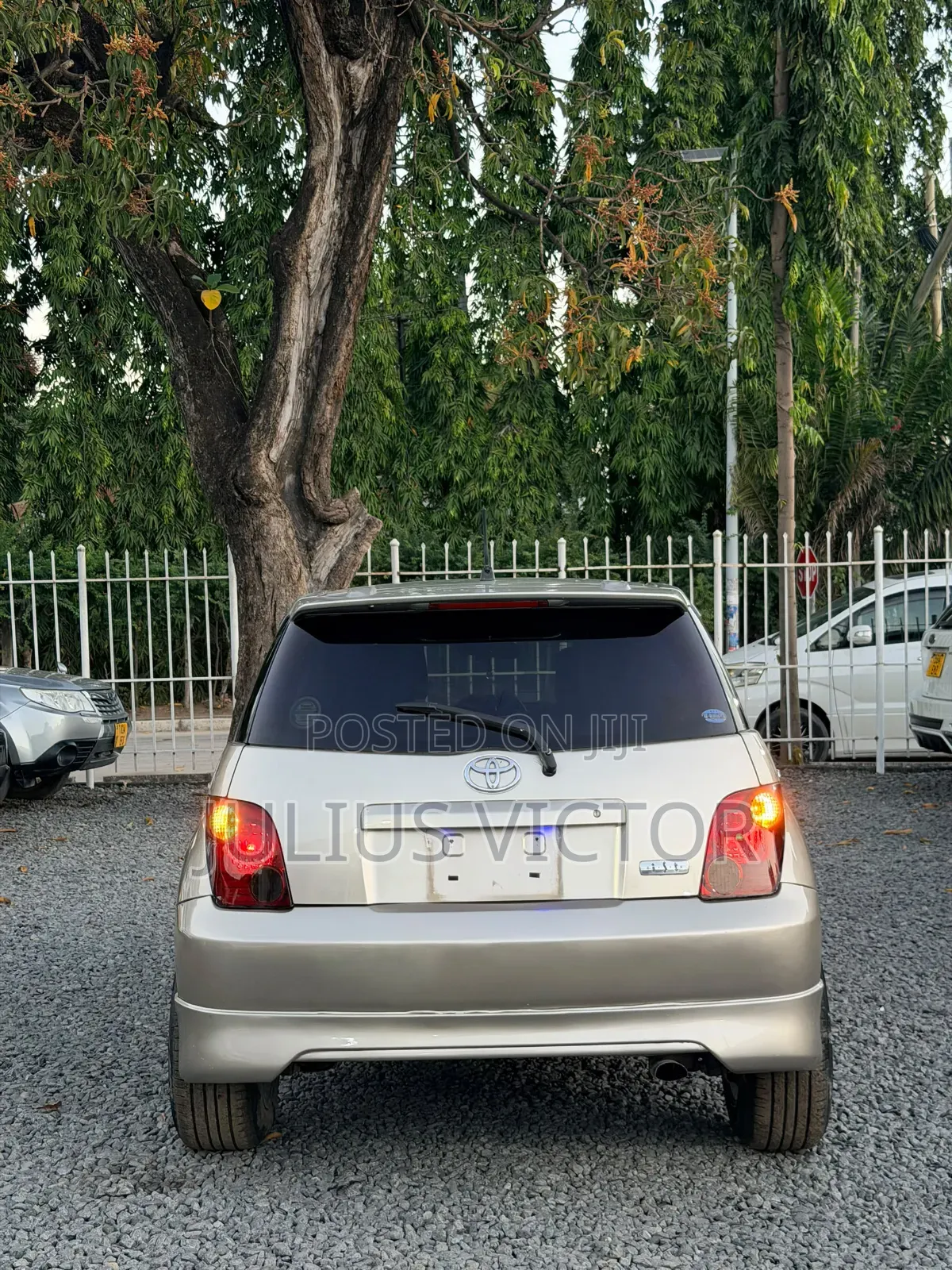 Toyota IST 2004 Beige