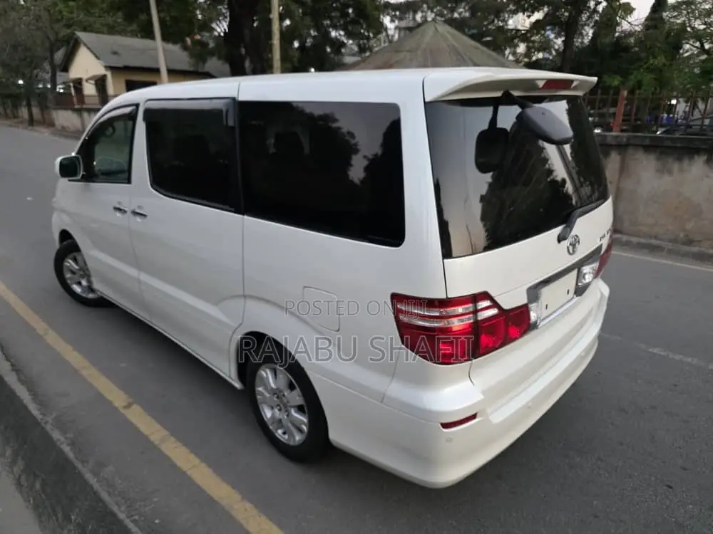 Toyota Alphard 2.4 Petrol AWD 2007 White