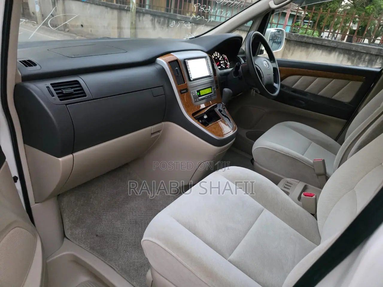 Toyota Alphard 2.4 Petrol AWD 2007 White
