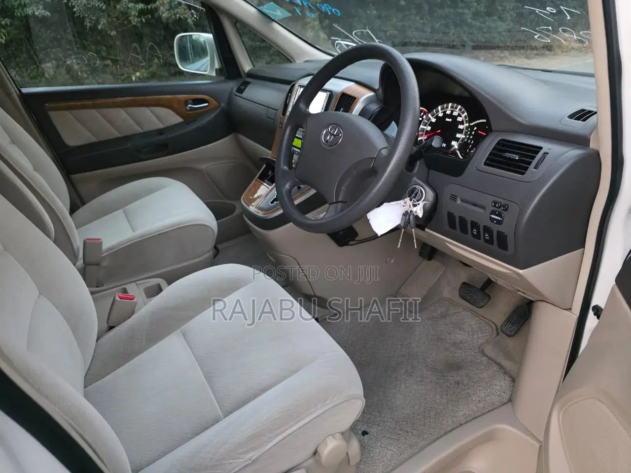 Toyota Alphard 2.4 Petrol AWD 2007 White