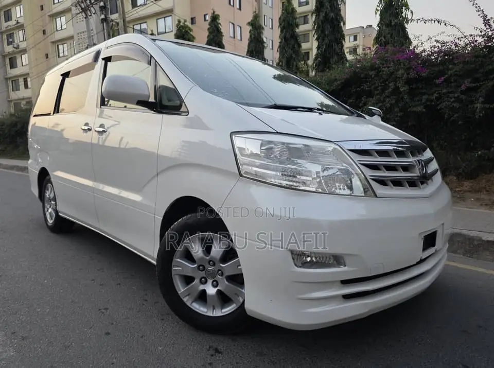 Toyota Alphard 2.4 Petrol AWD 2007 White