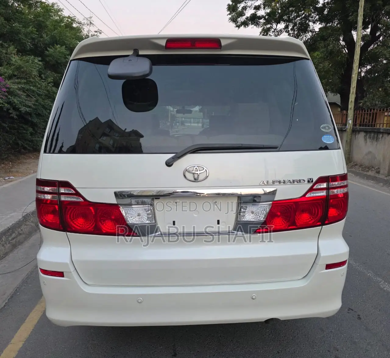 Toyota Alphard 2.4 Petrol AWD 2007 White