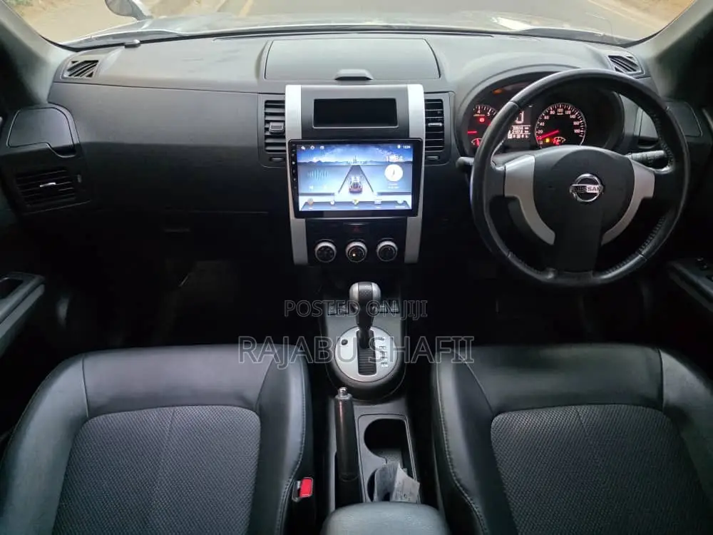 Nissan X-Trail 2.0 Petrol XE 2011 Silver