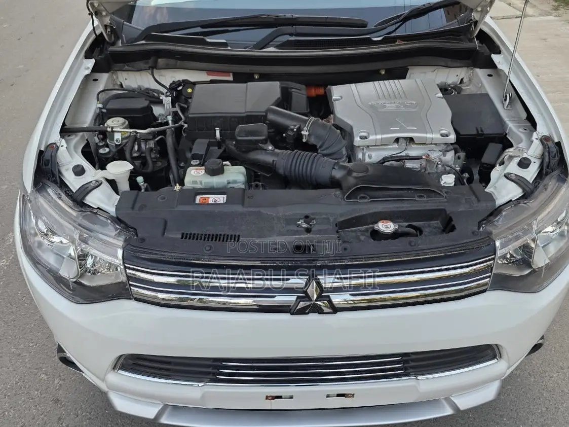 Mitsubishi Outlander 2.0 PHEV AWD 2016 White