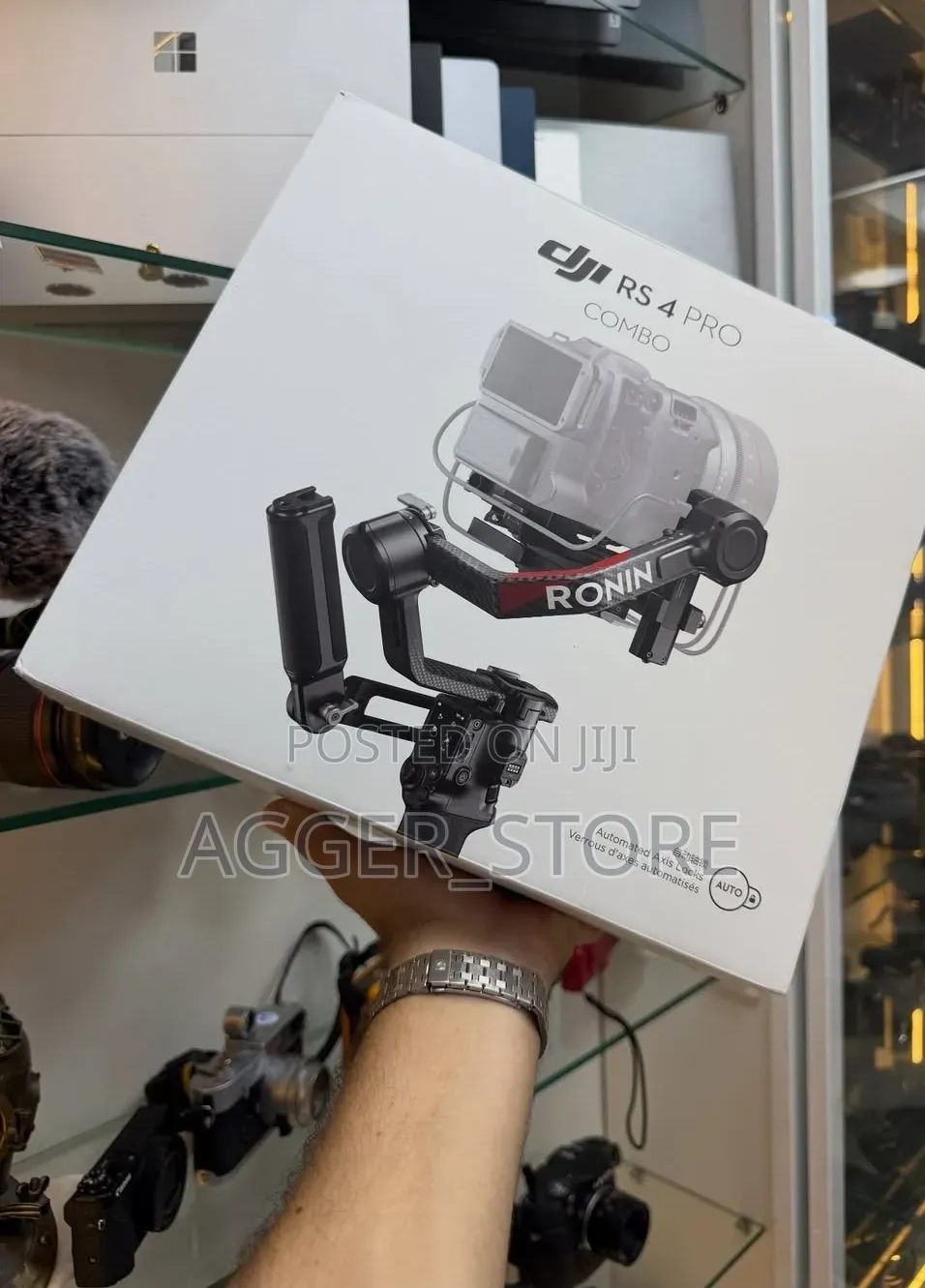 DJI RS 4 Pro Combo 3-Axis Camera Gimbal Stabilizer