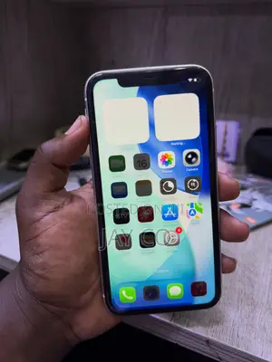 Apple iPhone 11 64 GB