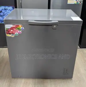 Solarmax Chest Freezer 150 Liter Single Door One Year Warranty