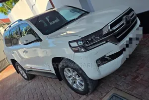 Toyota Land Cruiser 2021 Off white