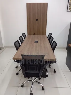 Meza Kwa Ajiri Ya Meeting Room
