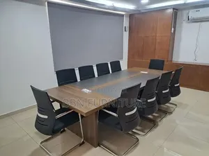 Meza Kwa Ajiri Ya Meeting Room