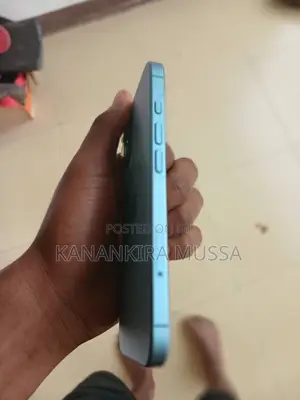 Apple iPhone 16 128 GB Gray