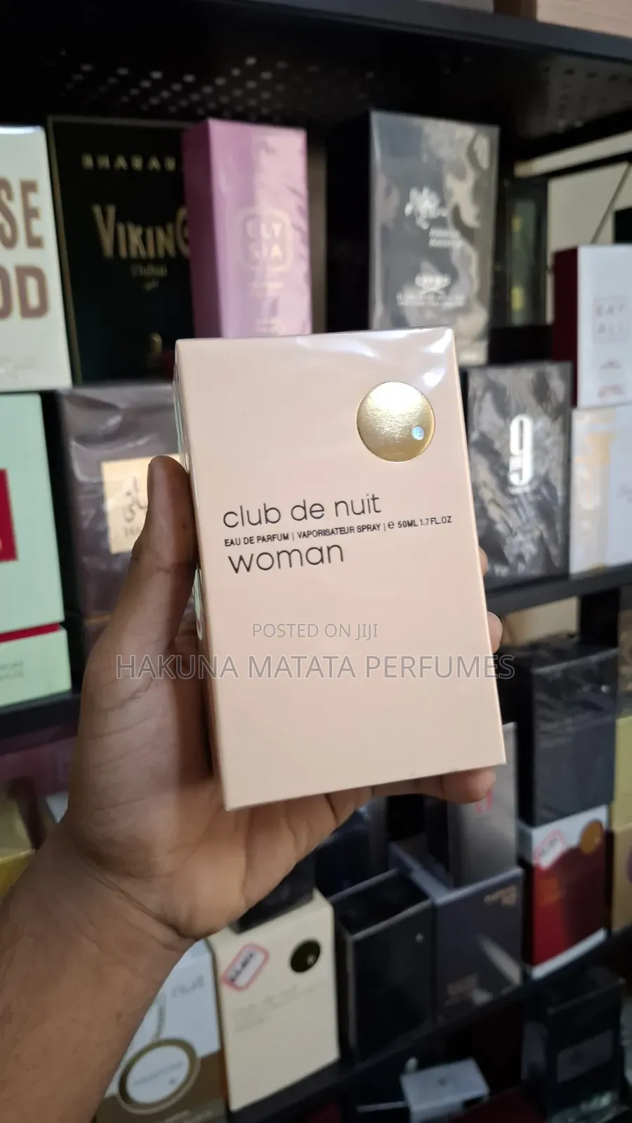 Club De Nuit Woman