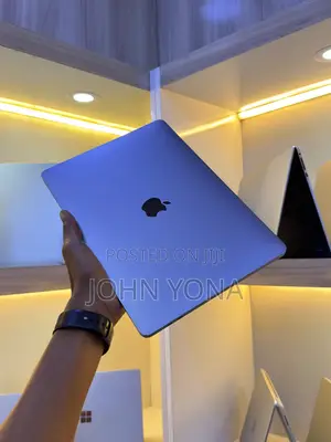 Laptop Apple MacBook Pro 2017 8GB Intel Core i5 SSD 256GB