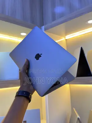 Laptop Apple MacBook Pro 2017 8GB Intel Core i5 SSD 256GB