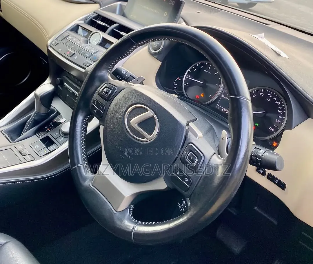 Lexus NX 2016 Black