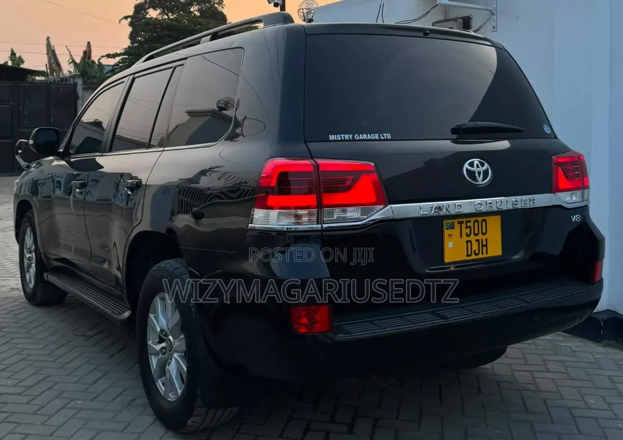 Toyota Land Cruiser 2016 Matt Black