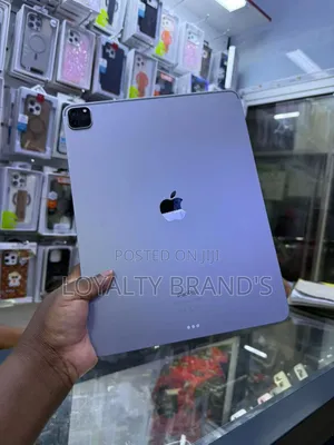 New Apple iPad Pro 12.9 (2022) 128 GB
