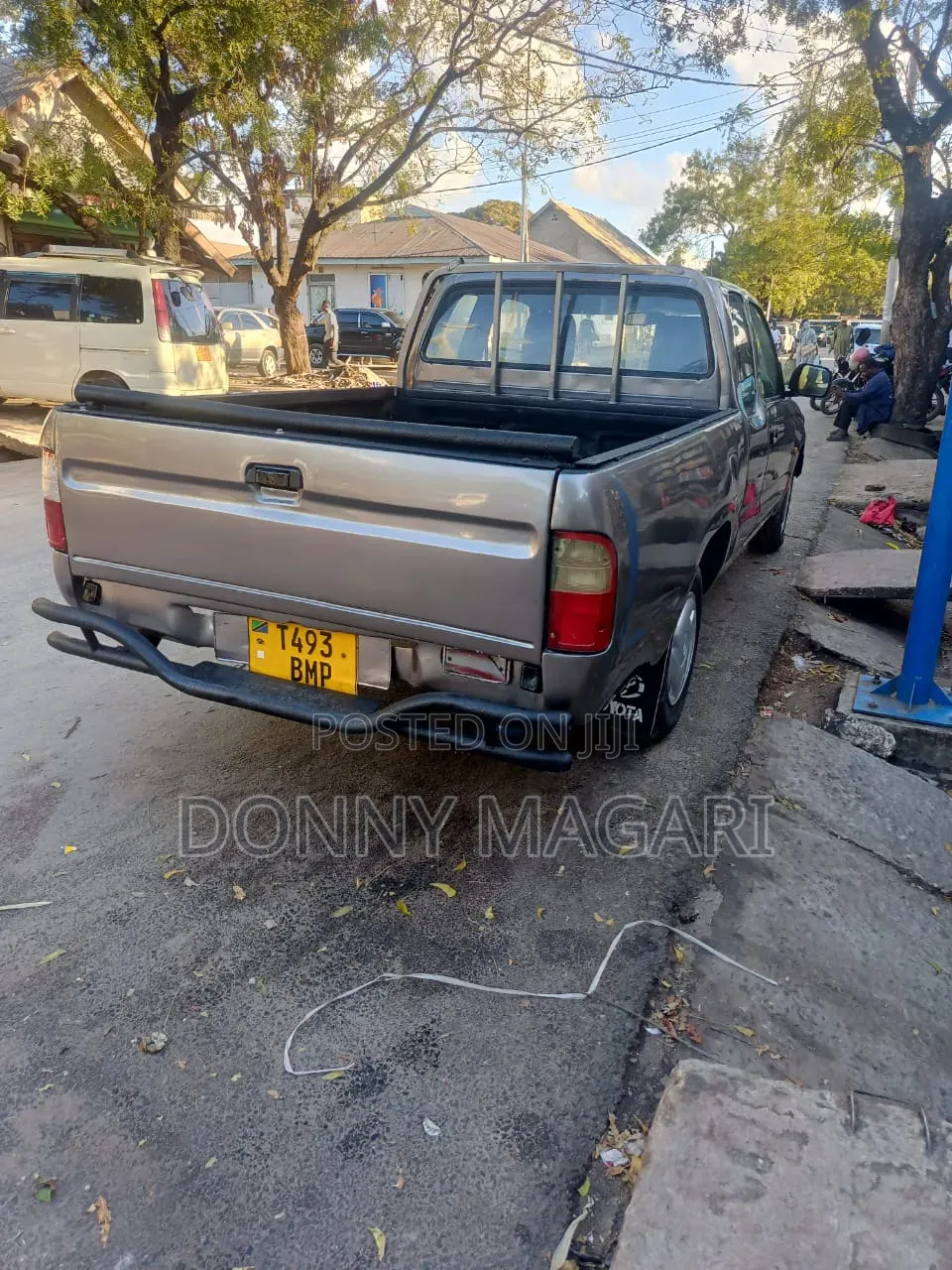 Toyota Hilux 2.5 Cab 2005 Gray