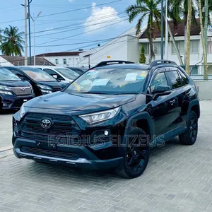 Toyota RAV4 2021 Black