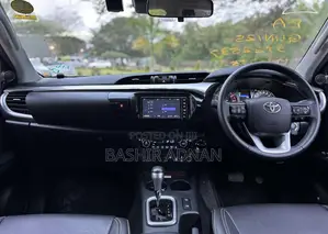 Toyota Hilux 2.4 Diesel 2020 Blue
