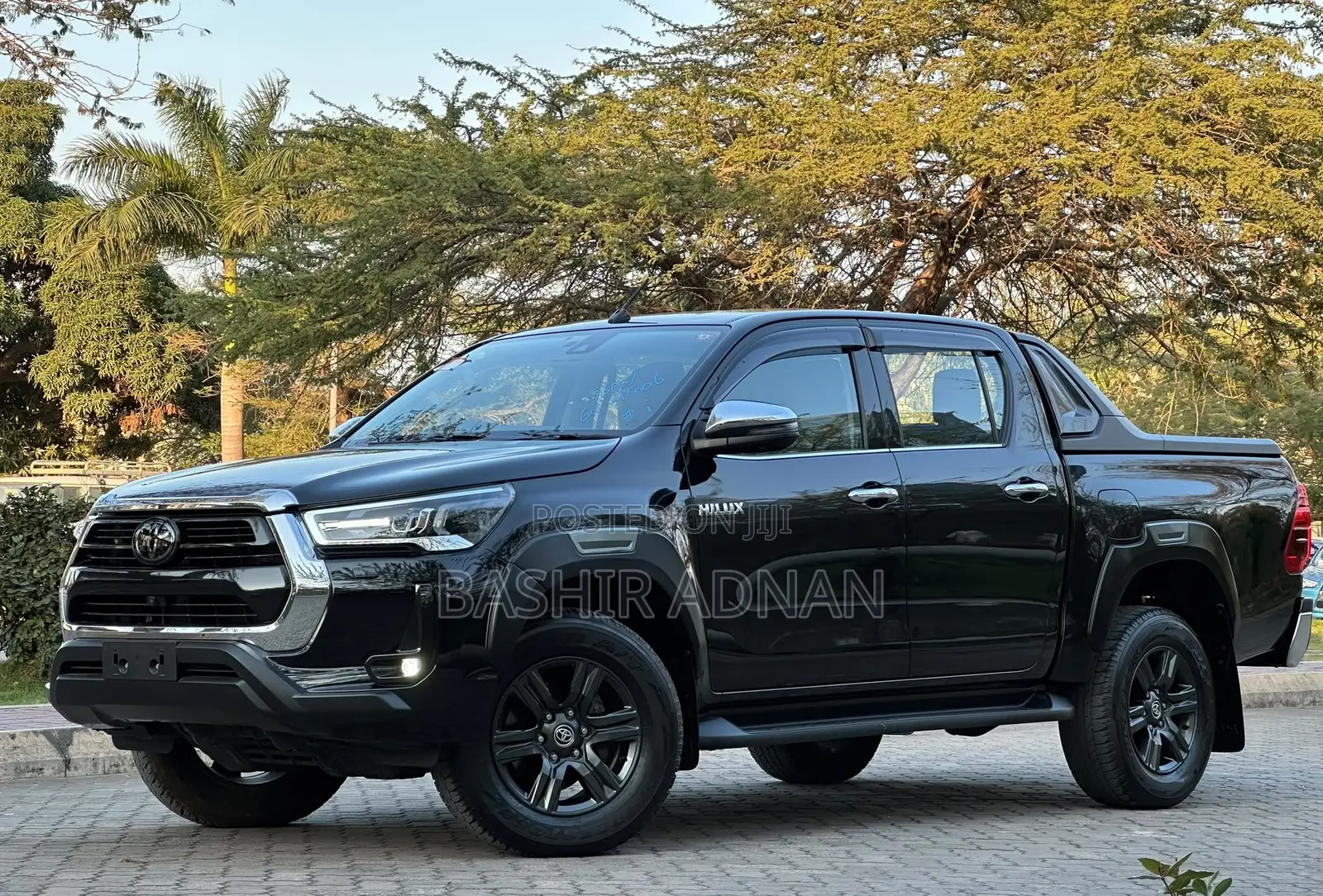 Toyota Hilux 2023 Matt Black