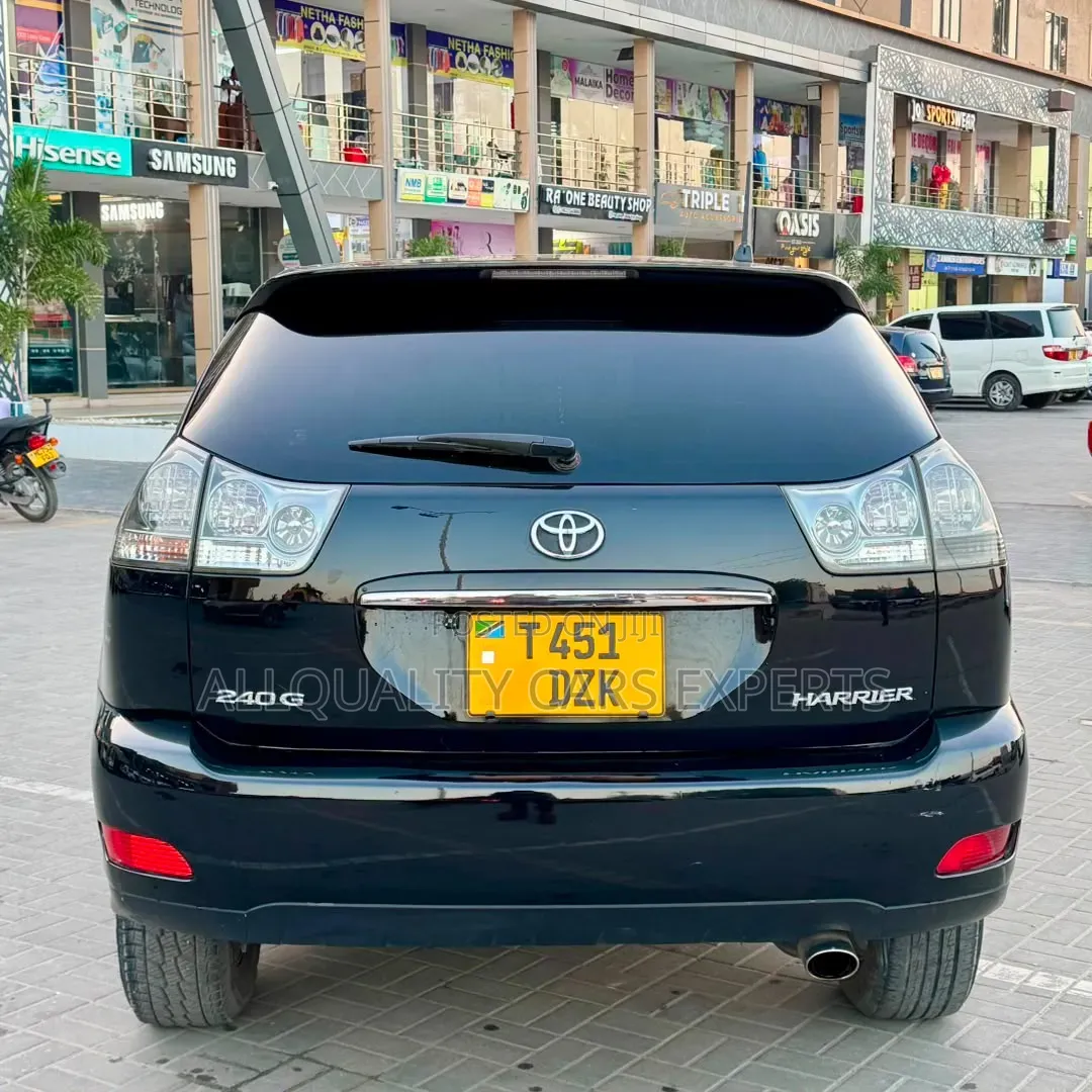 Toyota Harrier 2005 Black