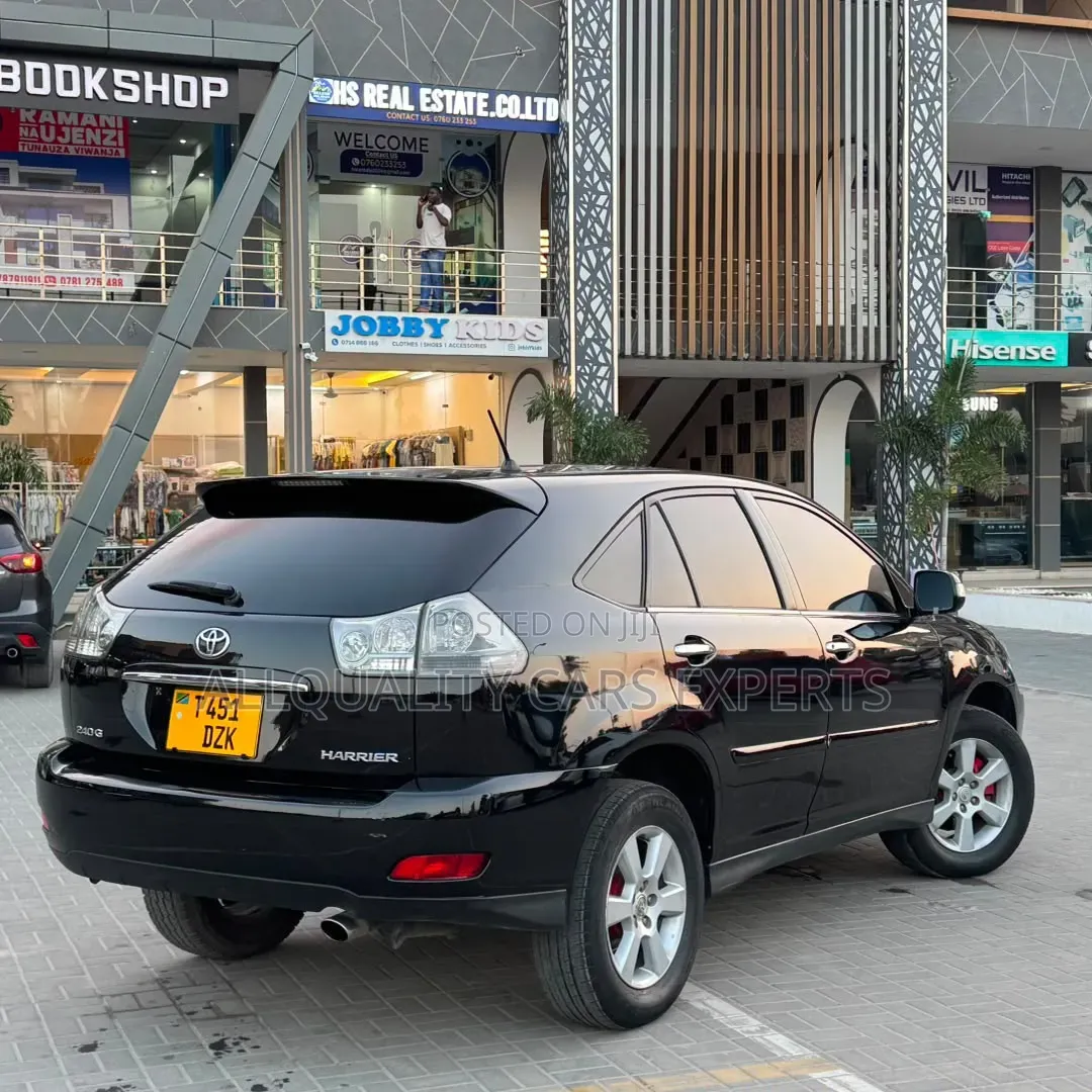Toyota Harrier 2005 Black