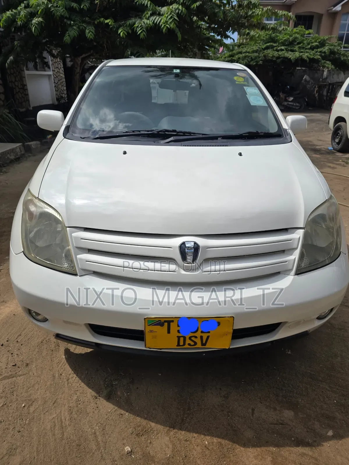 Toyota IST 2003 White