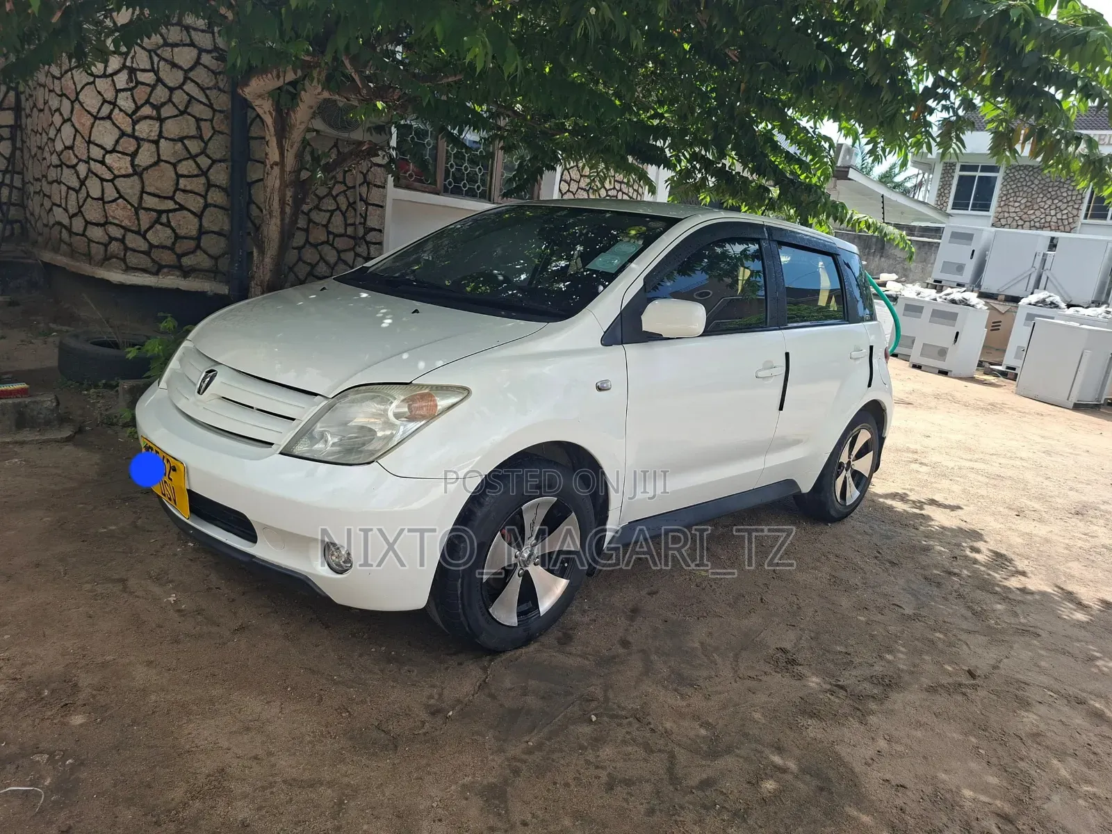 Toyota IST 2003 White