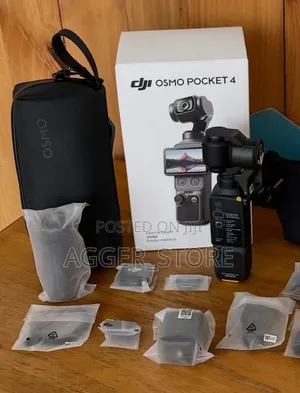 DJI Osmo Pocket 4 Creator Combo