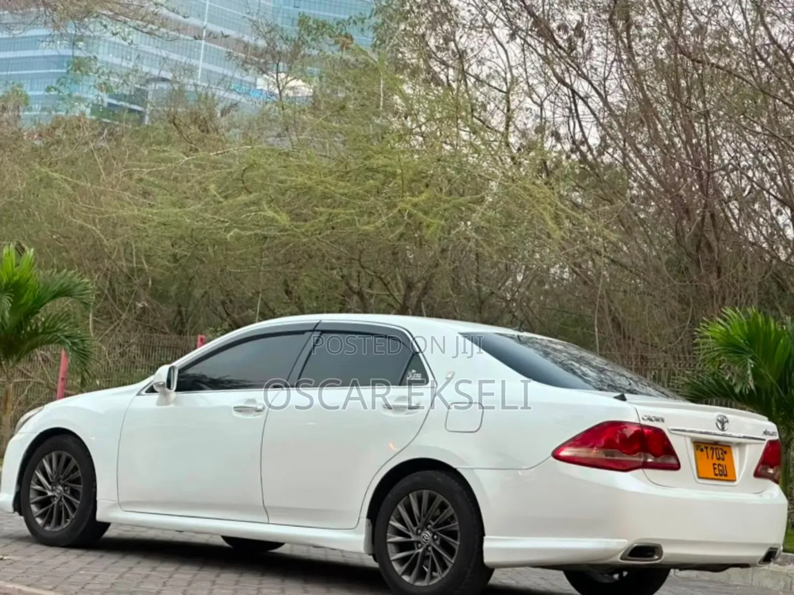 Toyota Crown 2009 White
