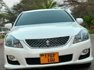 Toyota Crown 2009 White