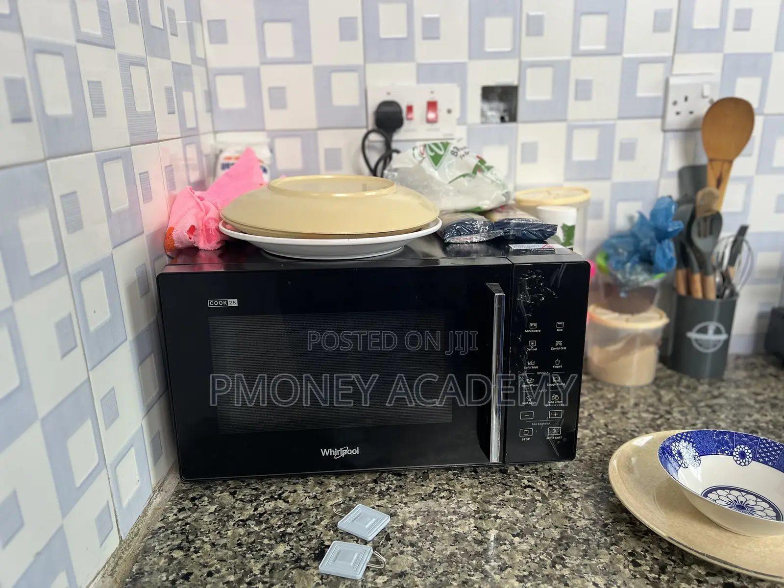 Whirlpool Microwave 25l for Urgent Sell